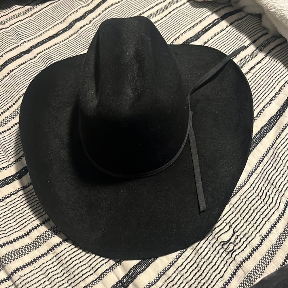 Cody James cowboy hat